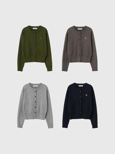 Essential Crewneck Cardigan [4COL]/ WBD3L04501 - GENERAL IDEA - Modalova