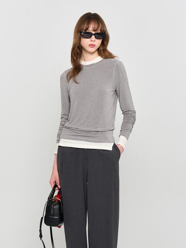 Soft Basic Long Sleeve T-shirt [CHARCOAL] / WBD3L0 - GENERAL IDEA - Modalova