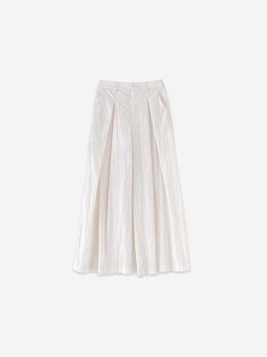 HALO PALAZZO PANTS - WHITE - LA KOSMO - Modalova