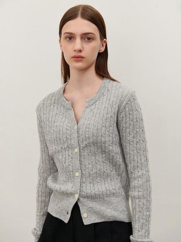 CABLE SLIT KNIT GRAY - camino - Modalova