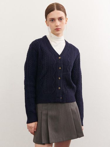 CABLE V-NECK KNIT NAVY - camino - Modalova