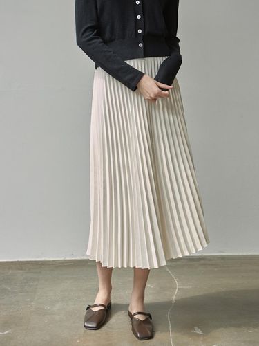 SATIN PLEATS LONG SKIRT - LOEIL - Modalova