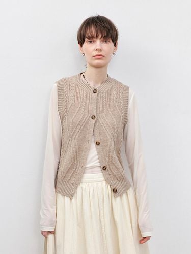 TG_Cable knit wool vest_BEIGE - tageechita - Modalova