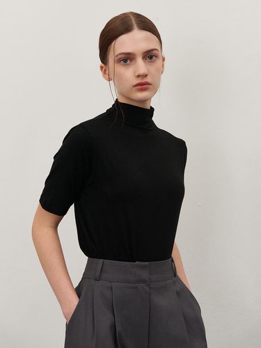 HALF TURTLE NECK T-SHIRT BLACK - camino - Modalova