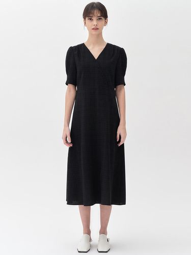 Linen V-neck puffed dress check black MDOP032CBLAC - MONGDOL - Modalova