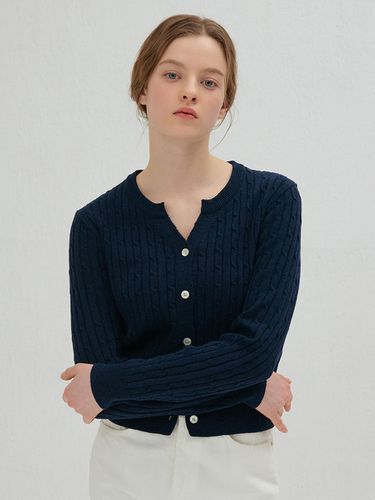 CABLE SLIT KNIT NAVY - camino - Modalova