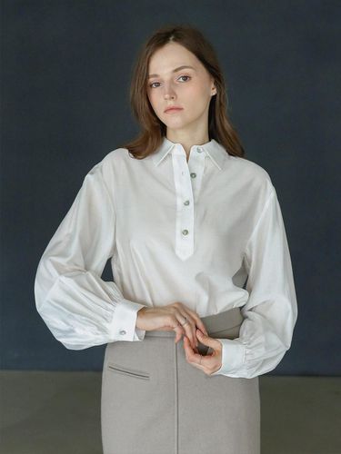 Silky Volume Cropped Blouse - KELLY DONAHUE - Modalova