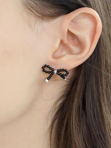 SILVER925 Black Beads Ribbon Earring - KELLY DONAHUE - Modalova