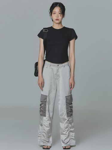 Satin cargo pants (beige) - Siweol107 - Modalova