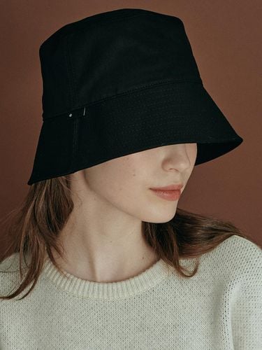 Left Oversized Bucket Hat [Black] - LeftSeoul - Modalova