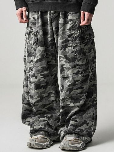 Side Big Cargo Pants LIGHT CAMO - AVANDRESS - Modalova