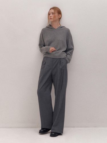 BELTED ONE TUCK PANTS (GREY) - AVA MOLLI - Modalova