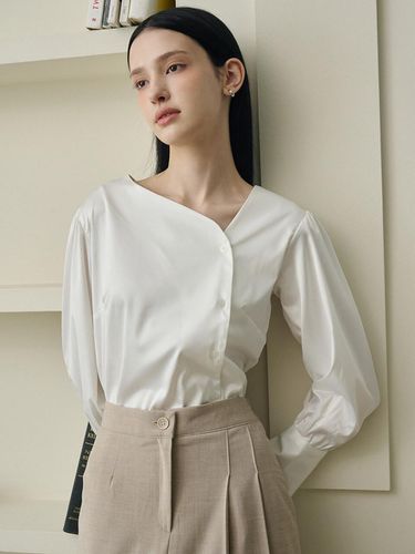 Satin Unbalanced Round Shirt [T43] - bibyseob - Modalova