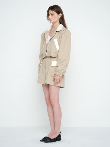 BUTTON WOOL SHORTS / BEIGE - MOIFAIRE - Modalova