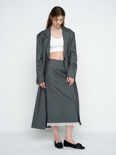 STRIPED LONG JACKET / CHARCOAL - MOIFAIRE - Modalova