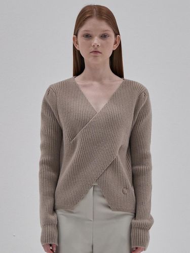 Wrap Layered Knit Ts_Beige - ELLIOTI - Modalova