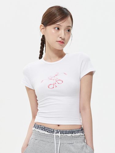 Ribbon Graphic Cropped T-shirt [] - KIRSH - Modalova