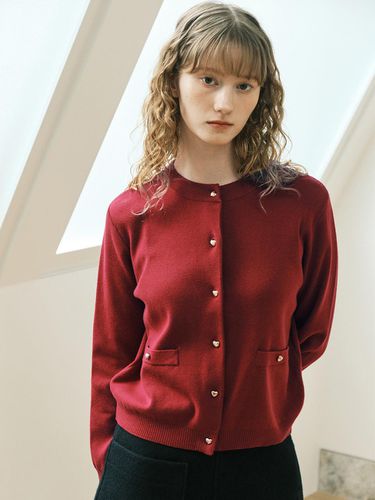 Heart button knit cardigan_red - BASIKA - Modalova