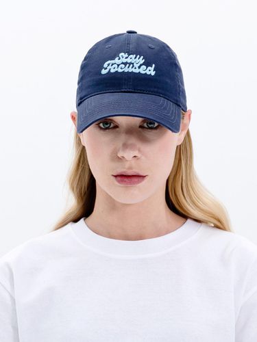 Stay Focused Washed Ball Cap-Navy - Wick - Modalova