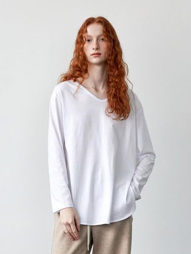 Holly V-Neck Long Sleeve T-shirt - KOZNOK - Modalova