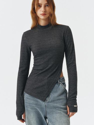 Cutout Round Neck Top_CHARCOAL - ARTID - Modalova