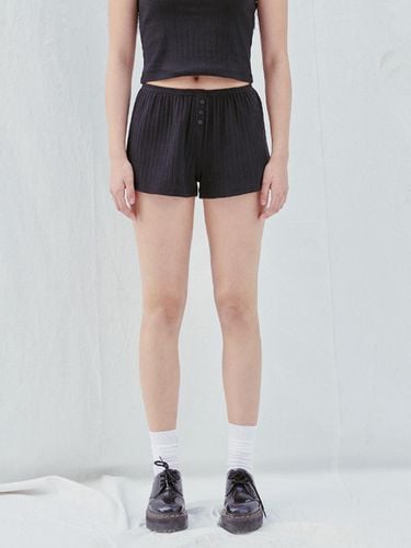 Pure Black Short Pants - SLEEPYGOM - Modalova