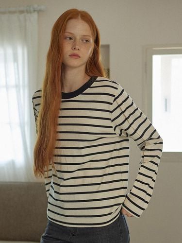 TUCKED STRIPE T-SHIRT_BLACK - YUPPE - Modalova