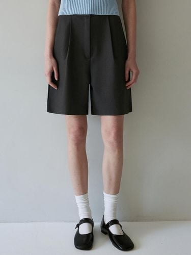 BASIC SHORTS_CHARCOAL - YAN13 - Modalova