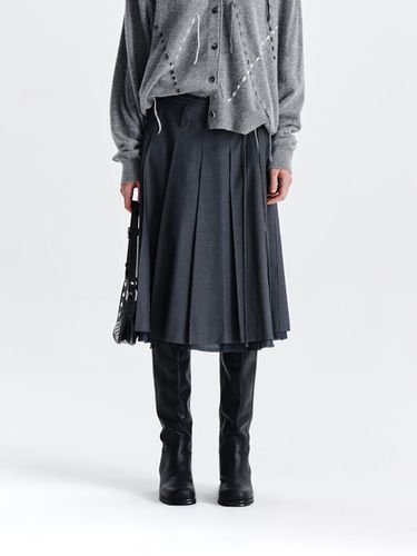 STRING POINT LAYERED PLEATS SKIRT IN - Matin Kim - Modalova