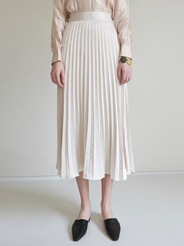 GLOSSY ACCORDION SKIRT_LIGHT BEIGE - YAN13 - Modalova