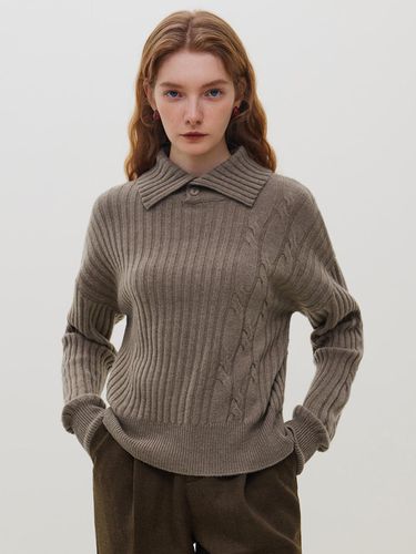 Lapel collar cable sweater_BROWN - We’Dee - Modalova