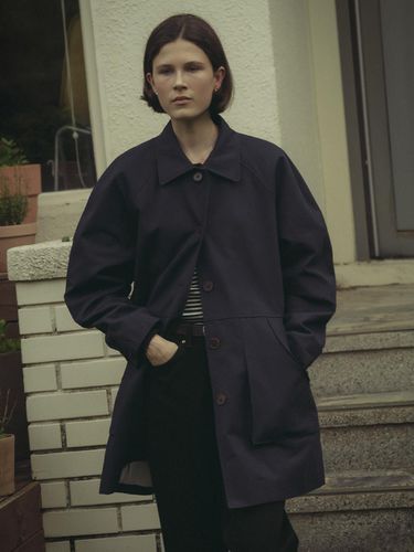 Gabardine Raglan Mac Coat - Navy - KNOWN BETTER - Modalova