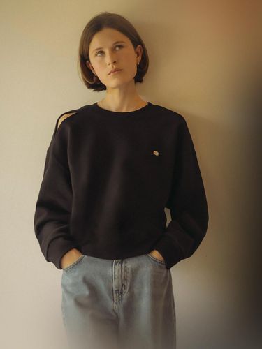 Shoulder Cut Point Sweatshirt - KNOWN BETTER - Modalova