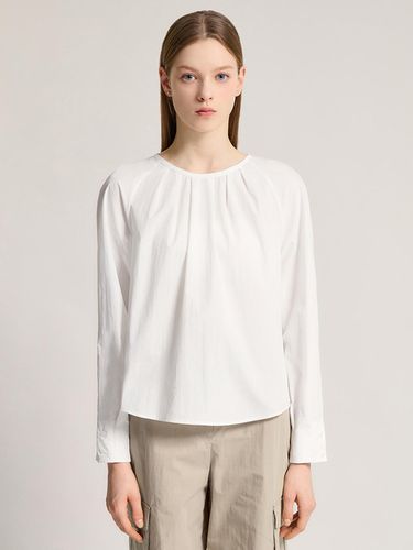 Shirring Raglan Blouse_AWWBLO11020 - SISTINA - Modalova