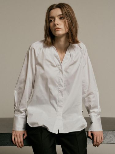 Collarless v-neck shirt - We’Dee - Modalova