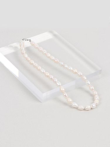 Mystic Fresh Water Pearl Necklace_8mm - Dana Burton - Modalova