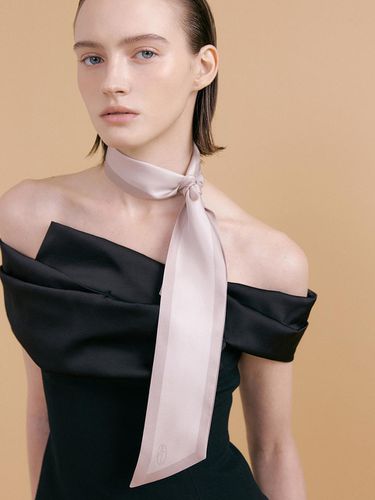 Long Twilly Silk Scarf - AVVINA PELLE - Modalova