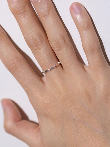 Silver 925) 002 Shark Ring - KIEE - Modalova