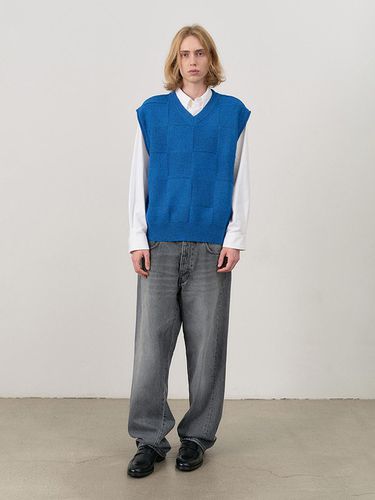 UNISEX DIVIDE V-NECK KNIT VEST BLUE - Dunst for MEN - Modalova