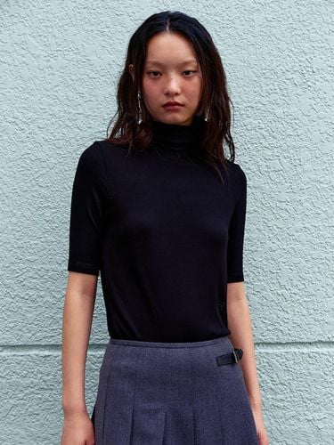 Essential Half Sleeve Turtleneck TShirt (KE4 - kuho plus - Modalova