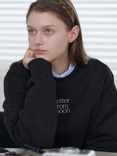 Logo Silver Embroidered Sweatshirt (2 colors) - LETTER FROM MOON - Modalova