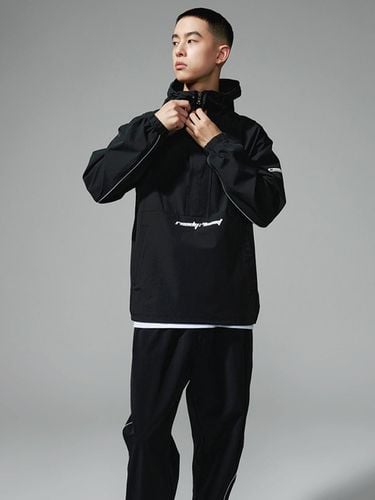 WAY Simple Hood Long-Sleeved Anorak - ready4next - Modalova