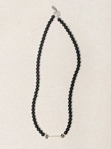 A monotone stone necklace - HolidayVisitor - Modalova