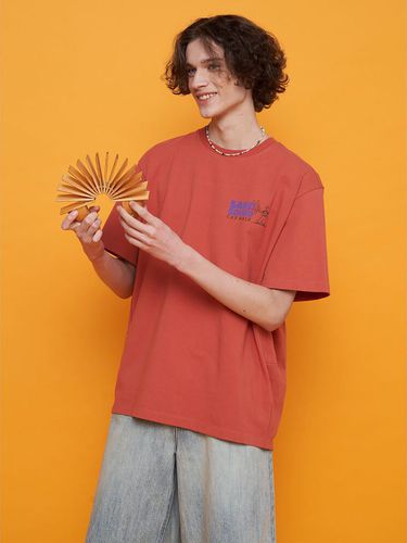 Flocking Logo Oversized Fit TShirt - SAND SOUND - Modalova