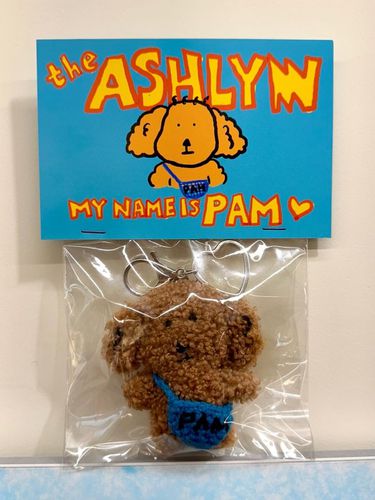 NAKED PAM 70s RETRO KEYRING - THE ASHLYNN - Modalova