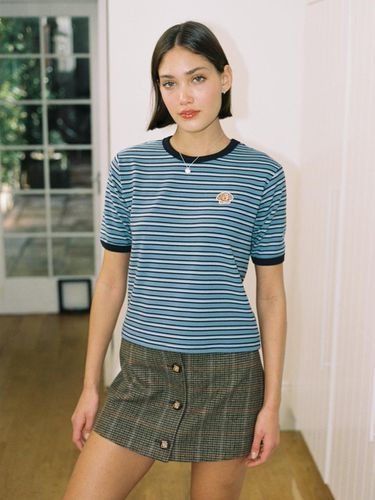 PEACHY STRIPE T SHIRT BLUE - THE ASHLYNN - Modalova