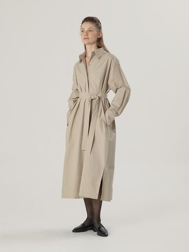 Belt Shirt Long dress Beige - MOMET - Modalova