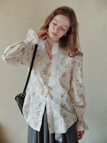 Cest_Floral embroidery lapel shirt - Cest Moidew - Modalova