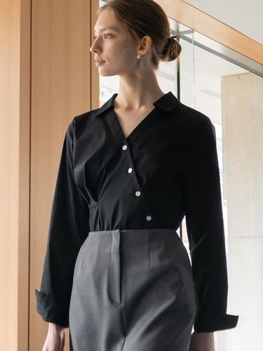 DEFINE DRAPING SHIRT BLACK - DEFEMME - Modalova