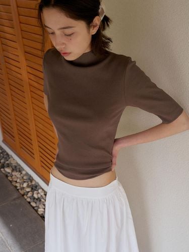 HALF NECK COTTON T-SHIRTS_BROWN - ovbeige - Modalova